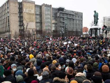 Над 40 хил. души излязоха на протест в Москва в подкрепа на Навални (снимки)