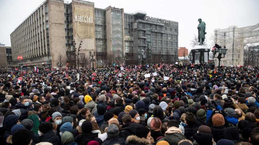 Над 40 хил. души излязоха на протест в Москва в подкрепа на Навални (снимки)