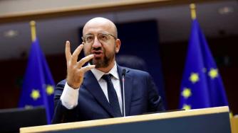 ЕС предупреди Pfizer и AstraZeneca за правните последствия от договорите