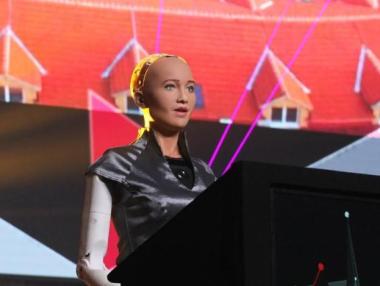 Хуманоидът Sophia влиза в масово производство през 2021 г.