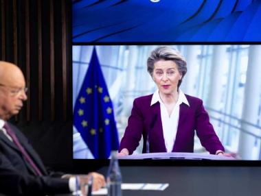 Фон дер Лайен се усъмни дали демокрацията не е завинаги повредена