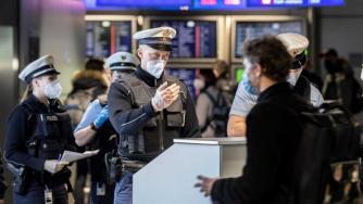 Германия обмисля спиране на почти всички входящи полети