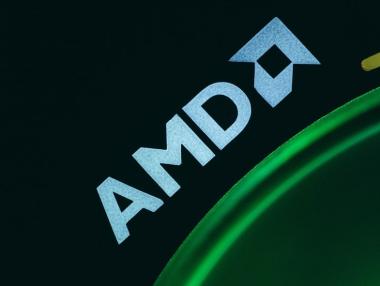 AMD диша все по-учестено във врата на Intel