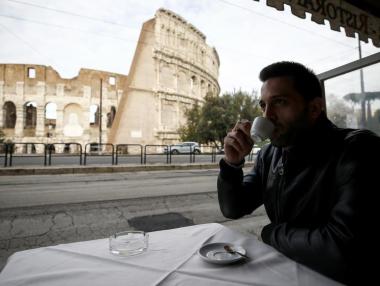 Да изпиеш кафето си навън: Лукс във време на пандемия