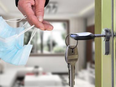 Хотелската карантина в Англия влиза в сила след 10 дни