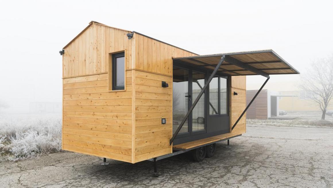 Галерия :: Снимка 0 :: Чужденците харесват българските къщички на колела}