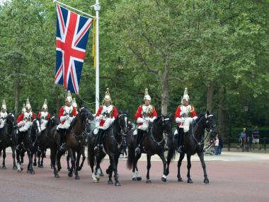 Местните избори в Англия и Уелс ще се проведат въпреки COVID