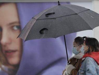 Лондон мисли да удари с данък успешните в кризата