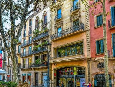 Барселона иска да забрани краткосрочното отдаване на стаи под наем
