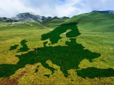 ЕП прие историческия зелен фонд за възстановяване