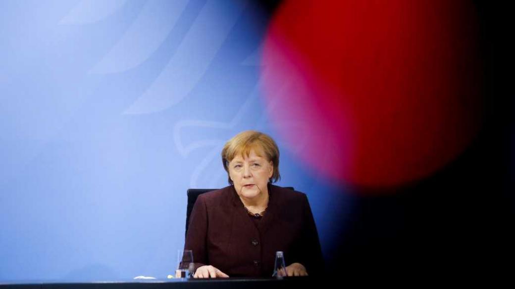 Меркел удължи коронамерките в Германия с още месец