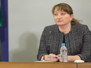 Социално-икономическите мерки ще действат до септември