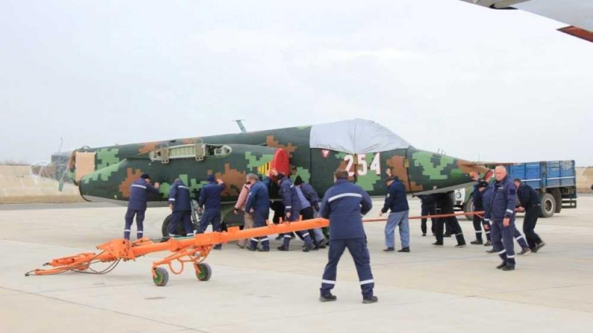 Галерия :: Снимка 0 :: Старите съветски Су-25 вече са модернизирани (снимки)}