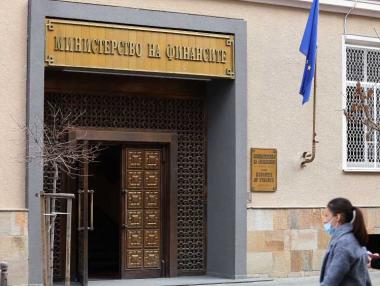 Правителството иска да изтегли още 200 млн. лв. заем