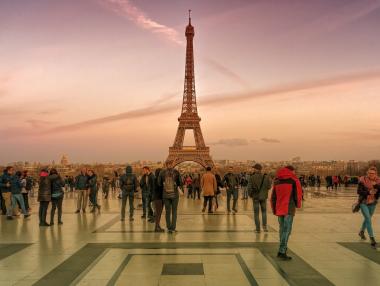 Френската безработица се сви до предпандемични нива, но само официално