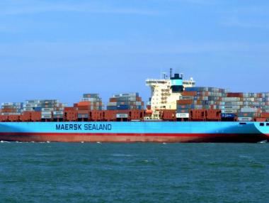 Maersk пуска първия въглеродно неутрален контейнеровоз през 2023 г.