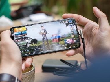 Apple става мишена на нова „епична“ атака заради Fortnite