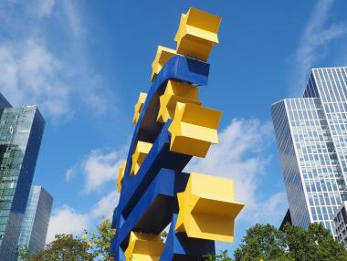 Паричната политика на ЕЦБ е напът да стане по-зелена