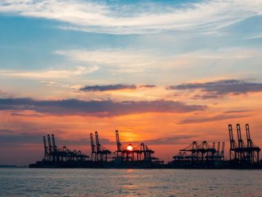 Петролът продължава да поскъпва, но докога?