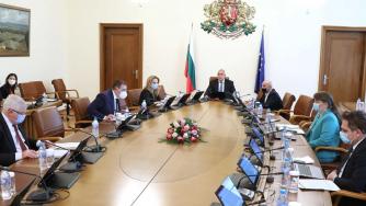 Милиардите, които българското правителство похарчи без мисъл за кризата