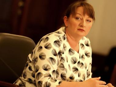 Сачева: Много българи са в сивата икономика, трудно ще им помогнем