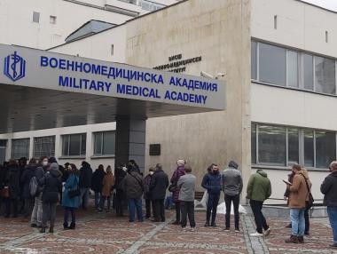 Нов график за ваксиниране на хора извън приоритетните групи