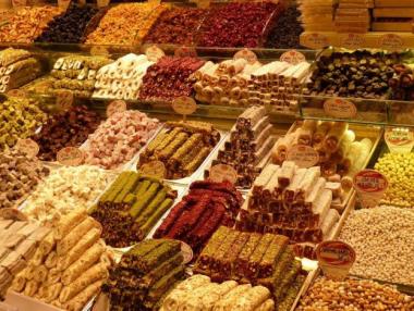 Турски магазин плаща PCR теста на българските клиенти