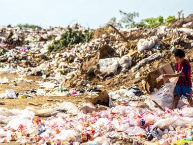 Предстои безпрецедентно нарастване на крайната бедност