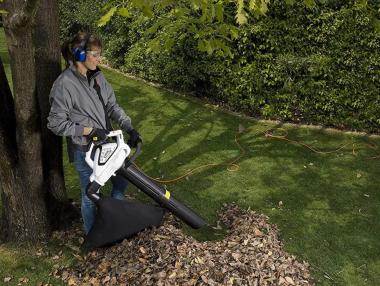 Защо трябва да притежавате листосъбирачи?