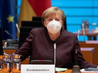 На Германия ѝ става все по-скъпо да тегли заеми