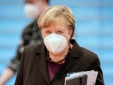 Меркел: Германия е в разгара на трета COVID-19 вълна