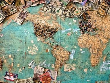 Централните банки по света влизат в ново валутно състезание