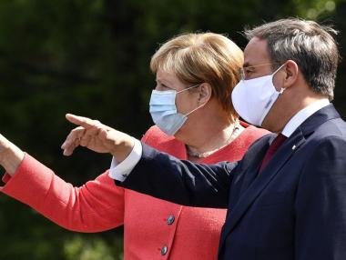 Партията на Меркел губи подкрепа в Германия