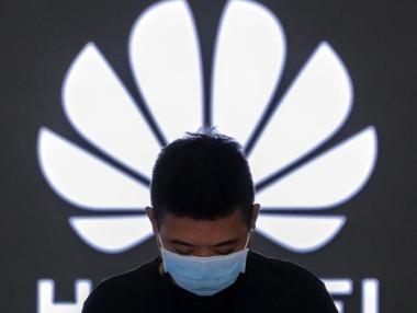 Huawei пропада при смартфоните, но лети с 87% в друг сегмент