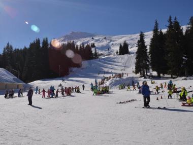 Ски зоната в Пампорово ще продължи да работи