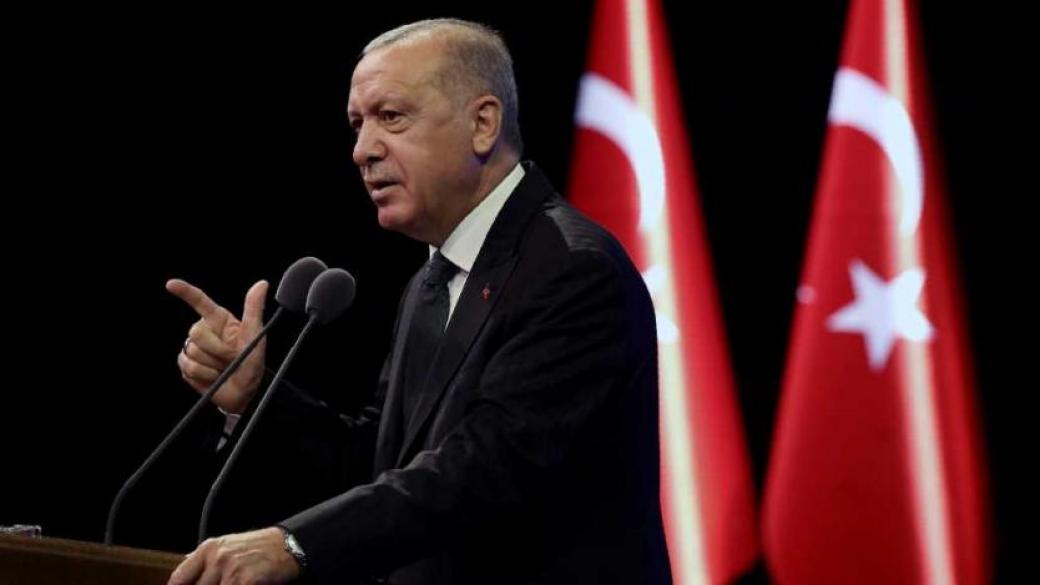 Турската лира се срина след последните ходове на Ердоган