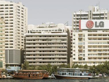 LG може да закрие бизнеса си с мобилни телефони