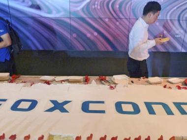 Електромобилите са новият iPhone за Foxconn