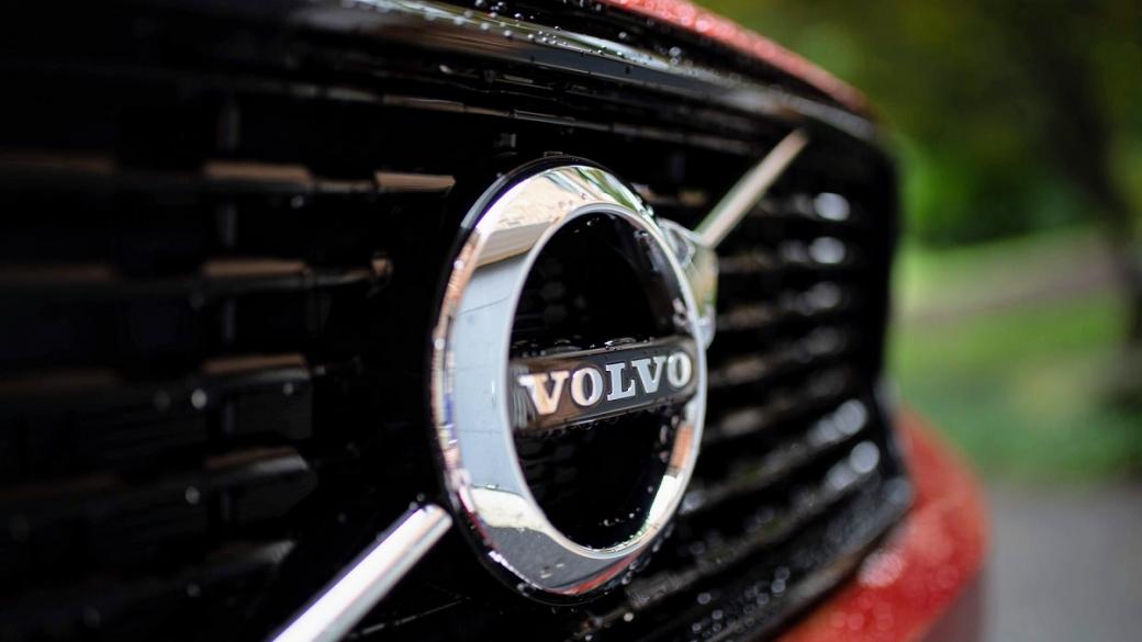 Volvo Cars ще разработва интелигентни софтуерни системи за автомобили