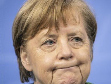 Консерваторите на Меркел са в режим на свободно падане