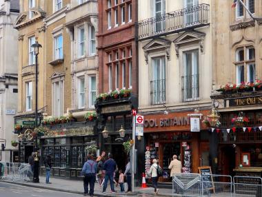 Цените на жилищата във Великобритания най-накрая се понижиха