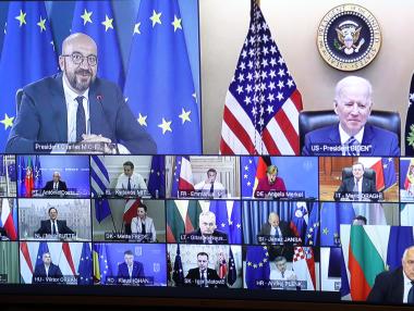 Евролидерите подкрепиха по-строгия контрол върху износа на ваксини