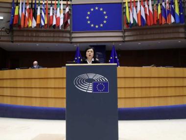 Европарламентът е готов да съди ЕК заради върховенството на закона