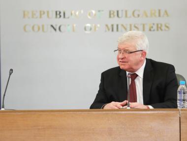 Към март бюджетът е на голям дефицит