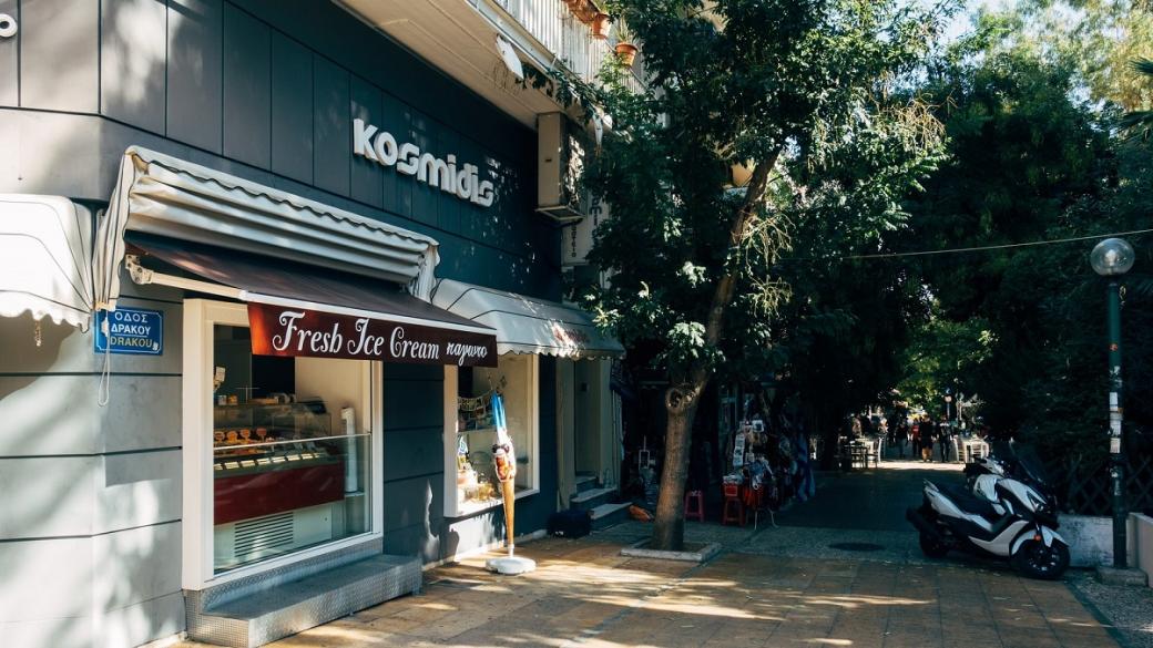 Гърция отваря магазините, но се пазарува с SMS заявка