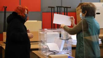 ДПС изпревари „Демократична България“