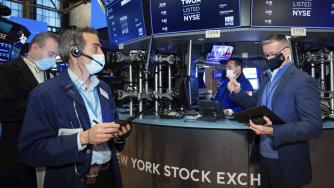 Пазарите в САЩ поставиха нови рекорди