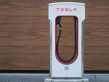 Акциите на Tesla крият голям риск и той е да не ги притежавате