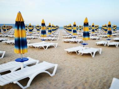 Държавата преведе още пари за компенсации за провалени екскурзии