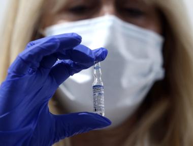 Германия прескача ЕК и ще преговоря сама с Русия за „Спутник V“